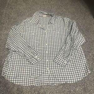 St. John’s bay Black and White Checkered Long Sleeve Button Up Shirt 2X